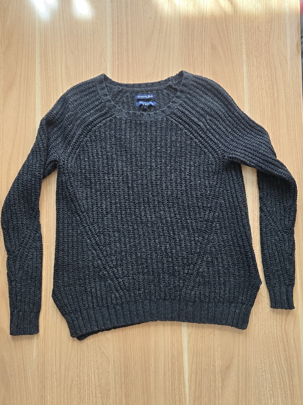 American Eagle Scoop Neck Sweater - Picture 2 of 6